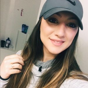 Meet your Posher, Felicia